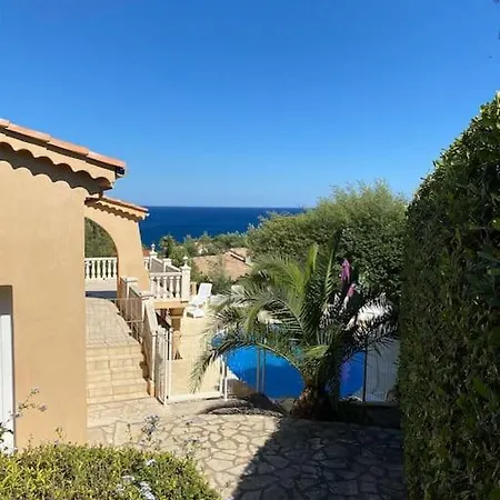 Villa 4 Etoiles , La Caravelle , A 400 Metres , Ete Du Dimanche Au Dimanche